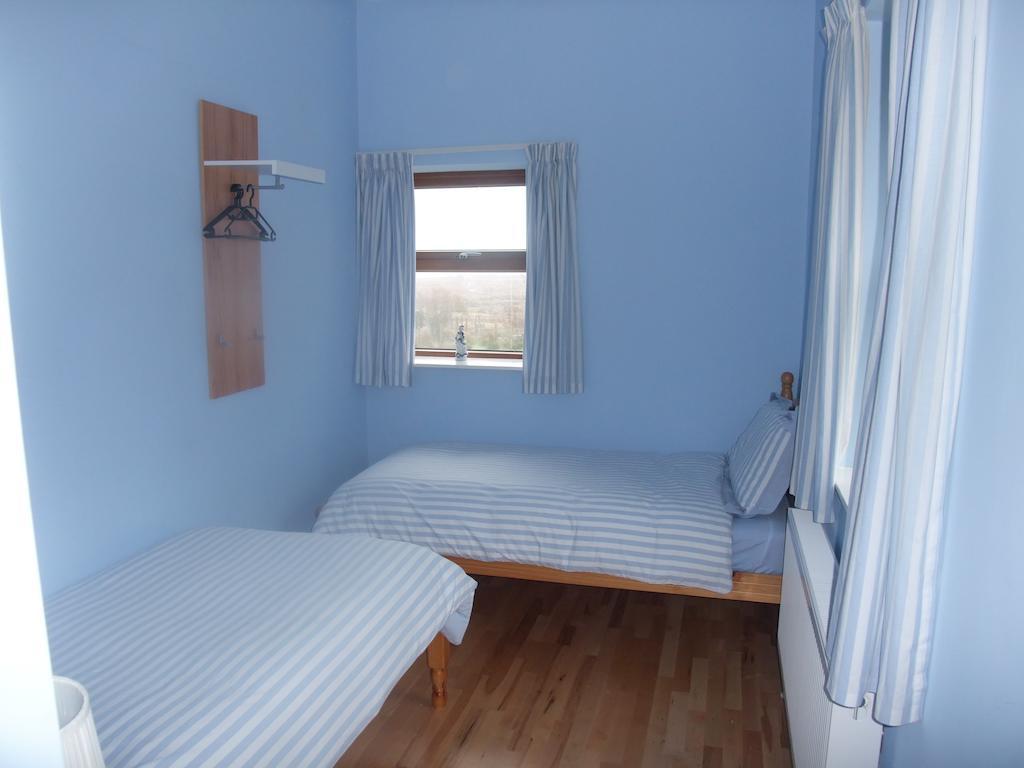 Katie'S Cottage Achill Sound Bilik gambar